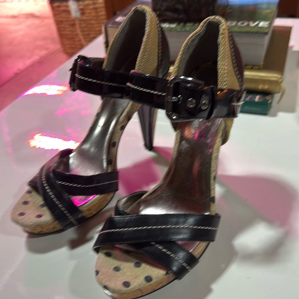 Charles by Charles David size 8 heels